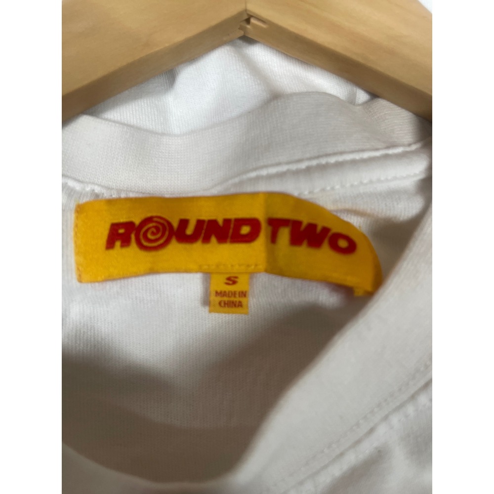Round Two Graphic T Shirt Landscape Nature White Mens Small S - Picture 3 of 4